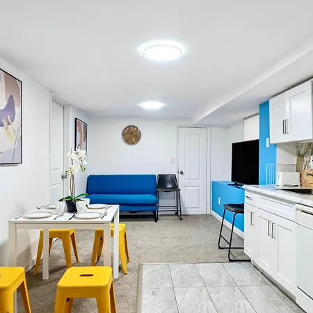 Private Designers Lower-Ground 2Bd Apartment